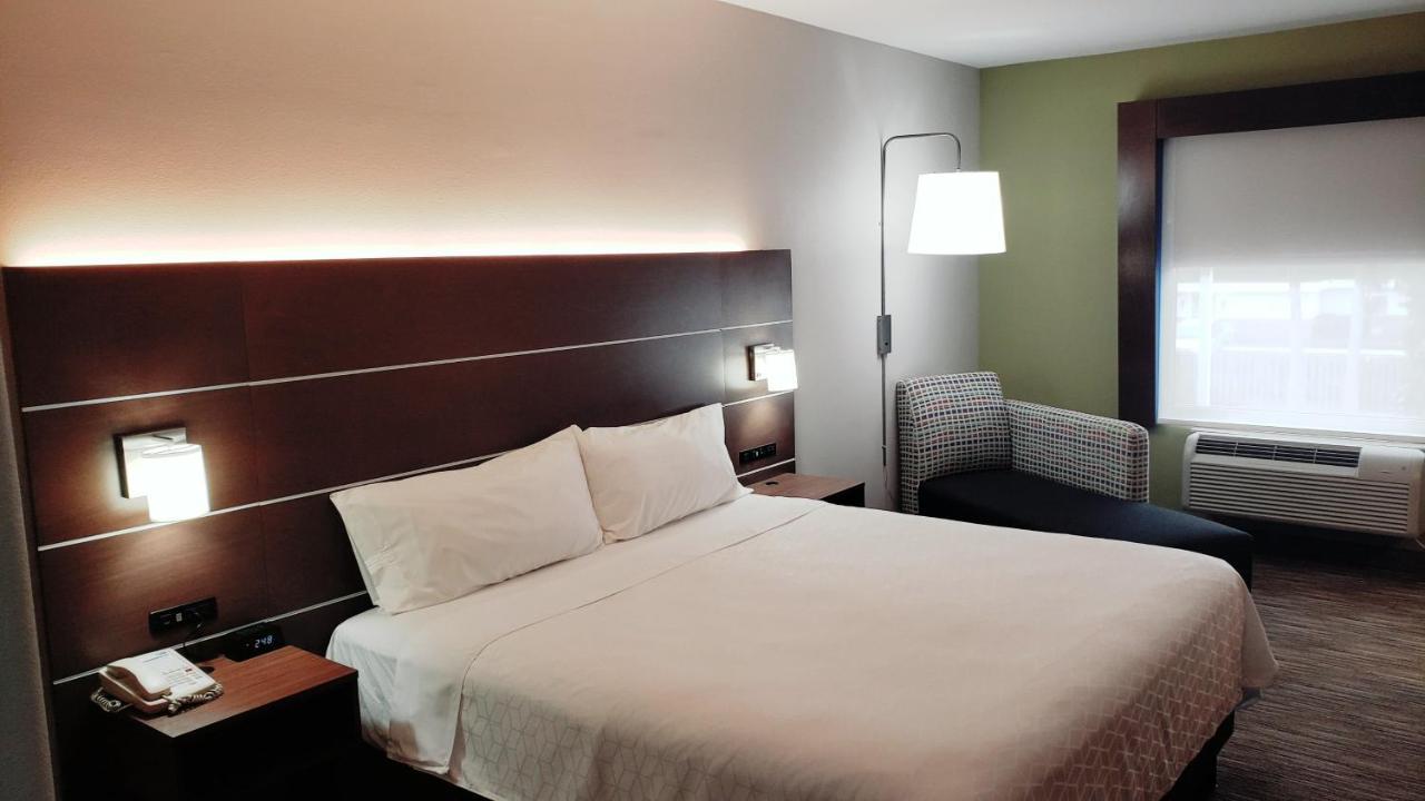 Holiday Inn Express Hotel And Suites Weslaco By Ihg Экстерьер фото