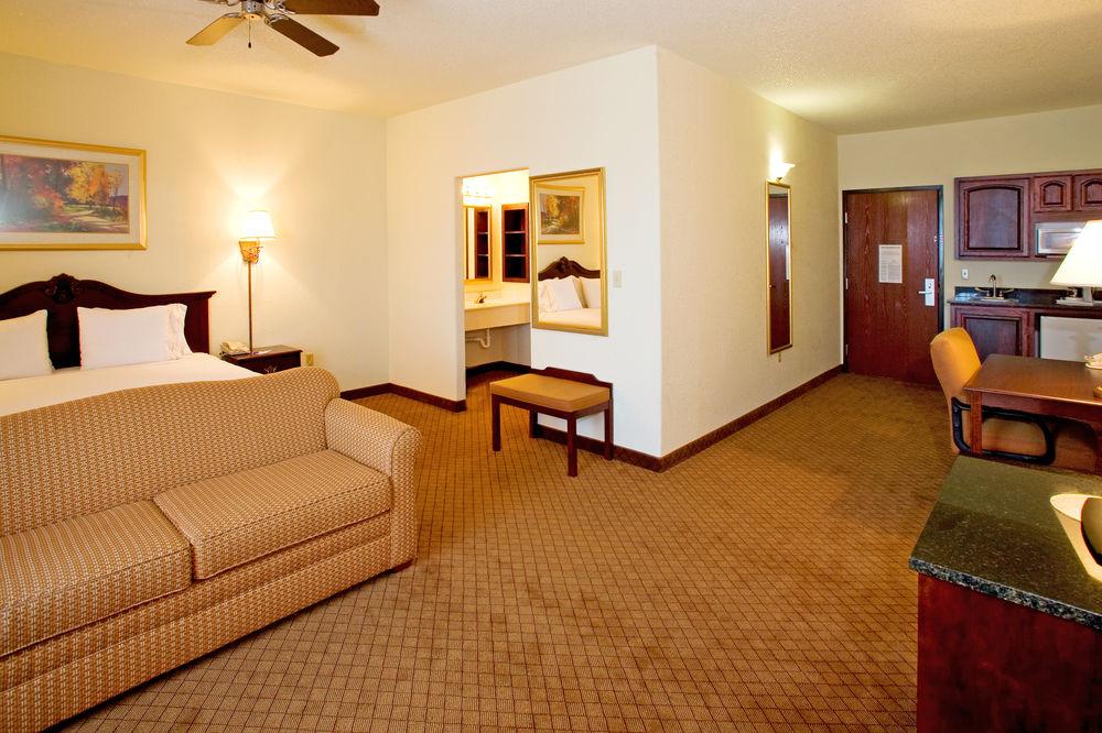 Holiday Inn Express Hotel And Suites Weslaco By Ihg Экстерьер фото