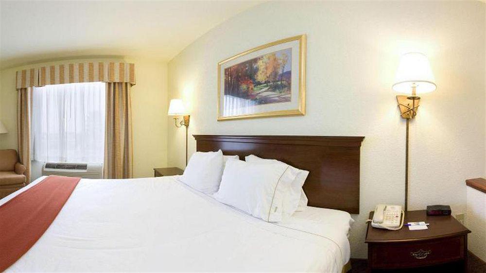 Holiday Inn Express Hotel And Suites Weslaco By Ihg Экстерьер фото