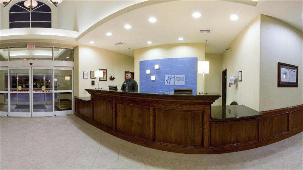 Holiday Inn Express Hotel And Suites Weslaco By Ihg Экстерьер фото
