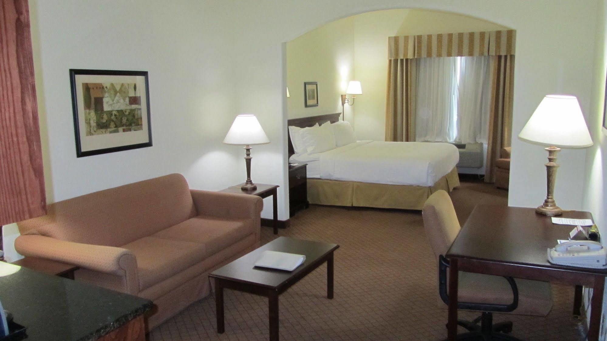 Holiday Inn Express Hotel And Suites Weslaco By Ihg Экстерьер фото