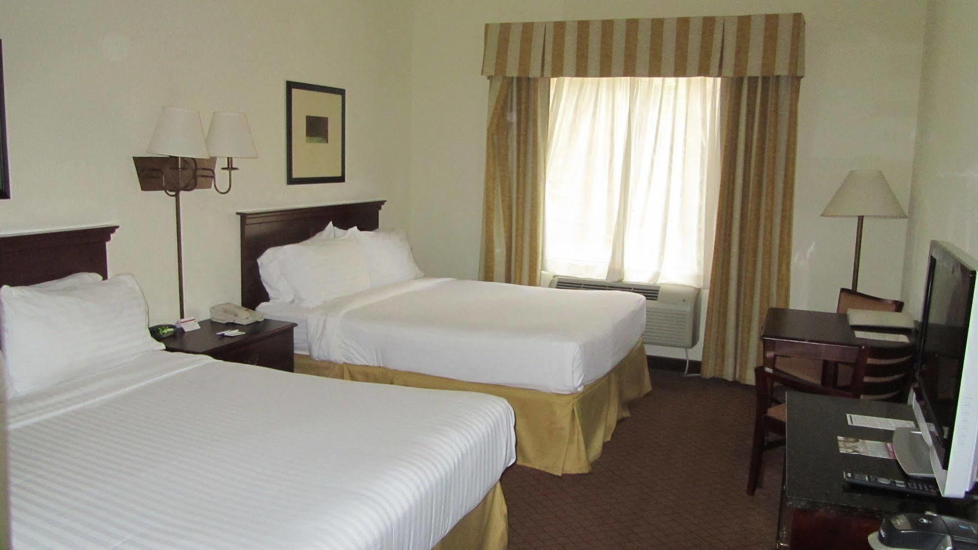 Holiday Inn Express Hotel And Suites Weslaco By Ihg Экстерьер фото