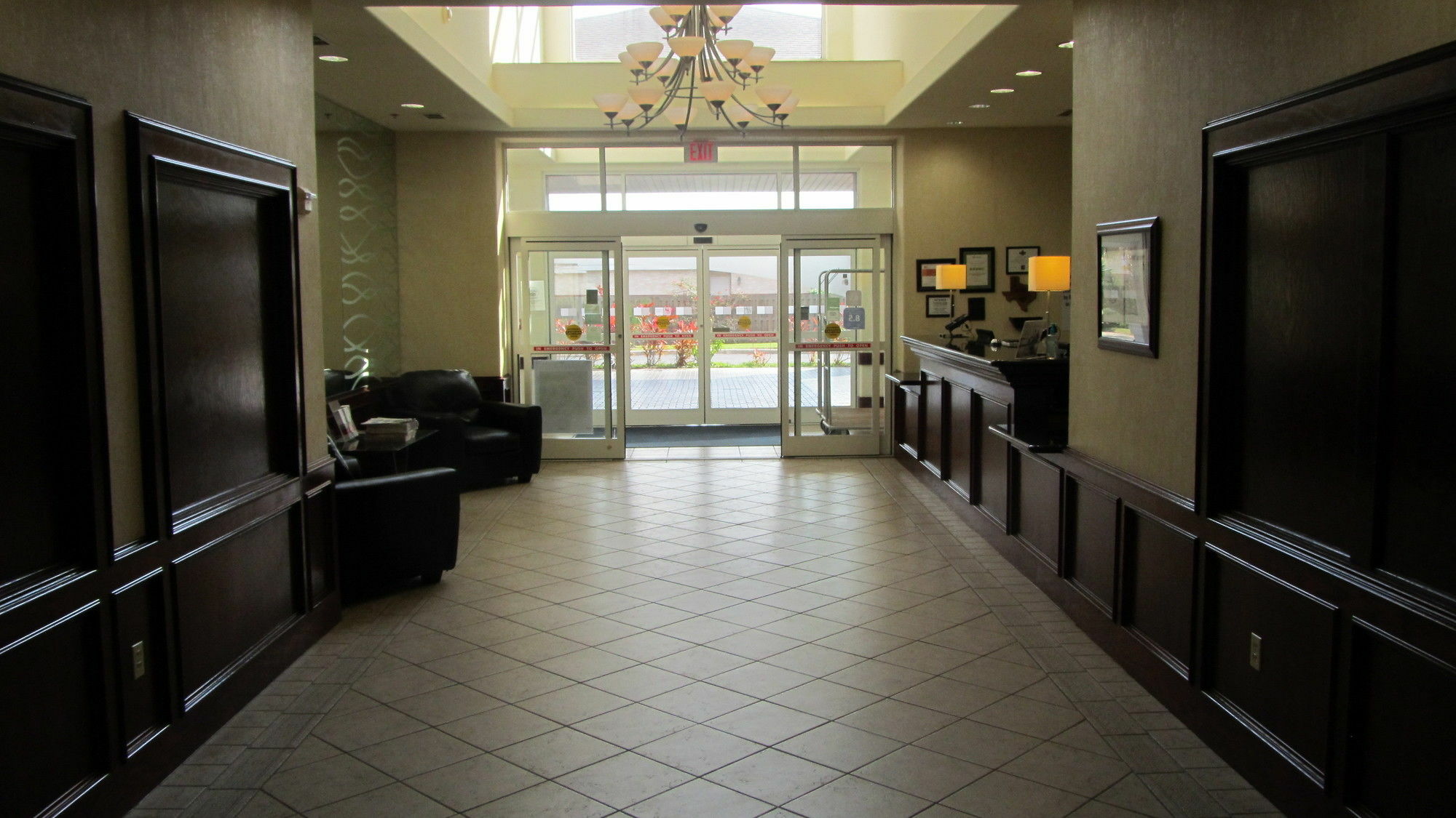Holiday Inn Express Hotel And Suites Weslaco By Ihg Экстерьер фото