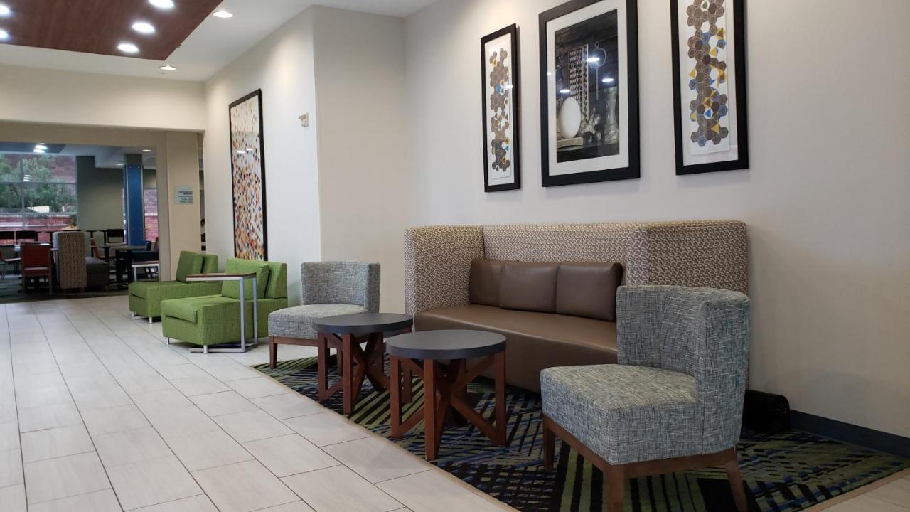 Holiday Inn Express Hotel And Suites Weslaco By Ihg Экстерьер фото