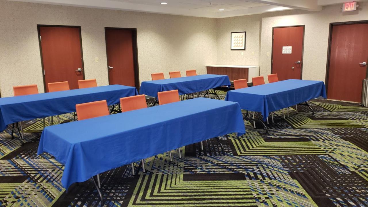 Holiday Inn Express Hotel And Suites Weslaco By Ihg Экстерьер фото