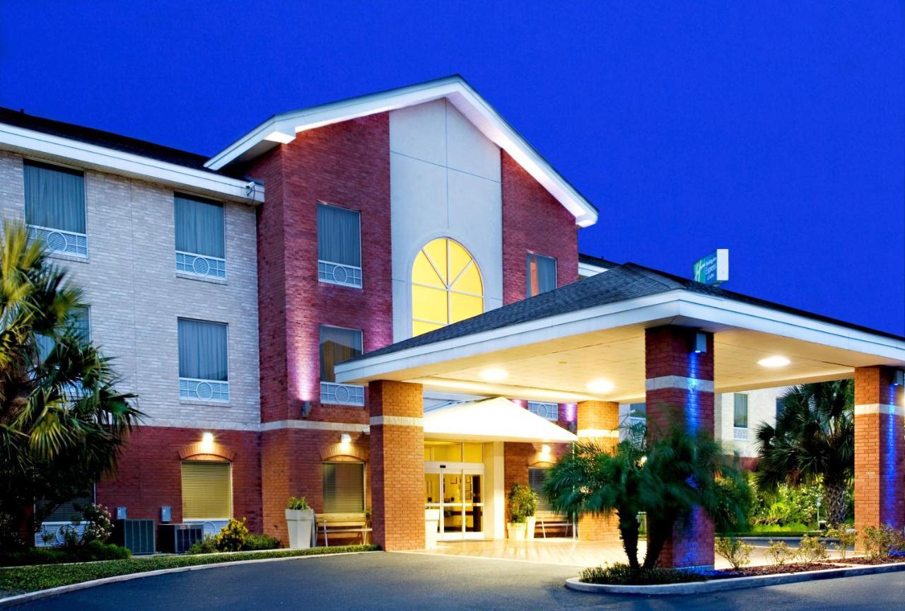 Holiday Inn Express Hotel And Suites Weslaco By Ihg Экстерьер фото