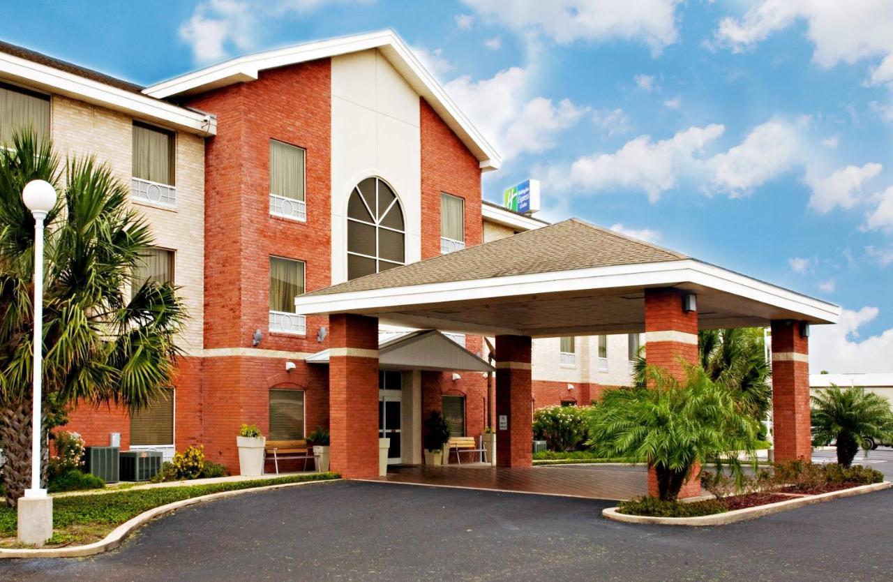 Holiday Inn Express Hotel And Suites Weslaco By Ihg Экстерьер фото